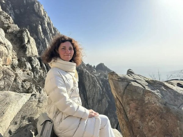 Журо Оксана Владимировна — цифролог, специалист по интуитивному рисованию, владелец компании по бухгалтерским услугам